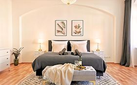 Fynbos Apartments Am Theater, Loggia, Parkplatz